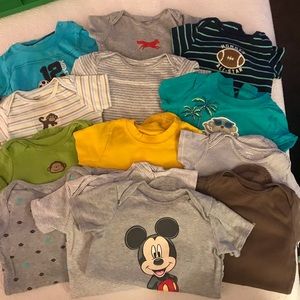 24M onesies - set of 13